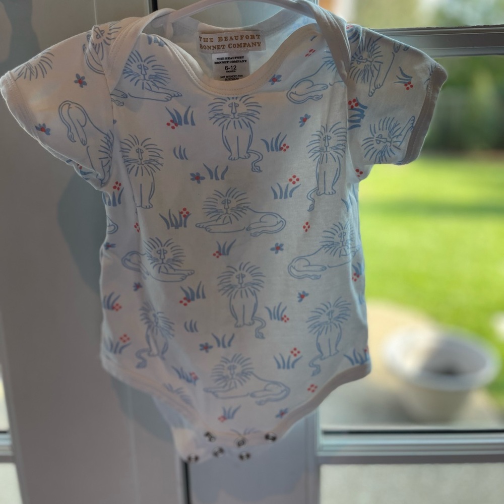 Beaufort Bonnet Onesie with Lions